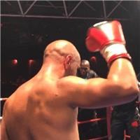 Professeur de boxe tous niveaux