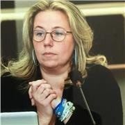 Sono una docente di matematica e fisica e insegno da 25 anni