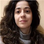 Editor con formazione letteraria in italiano e inglese, offre lezioni online per studenti di medie, superiori, e universitari