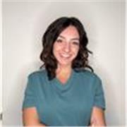 Ciao sono Fabiana! Amo la grafica e sono molto creativa, forse a volte anche un pò troppo perfezionista...