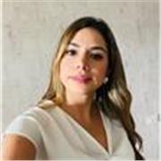 Experta en marketing digital con 10+ años de experiencia ofrece clases de estrategia, branding, redes sociales y publicidad online