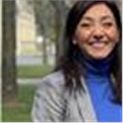 Si impartiscono lezioni di diritto a studenti universitari, di istiuti tecnici e di liceo