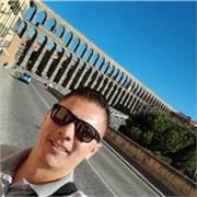 Licenciado en literatura y lengua castellana