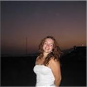 Soy estudiante de Psicología pero tengo un c1 en inglés, por lo que me gustaría ayudar a los más pequeños de la casa con lnglés.