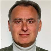 Ingegnere meccanico d'indirizzo economico-organizativo, cosmopolita con 35 anni di esperienza in Italia ed extra Europa, direttore generale dal 2001 fluente in inglese e mandarino.