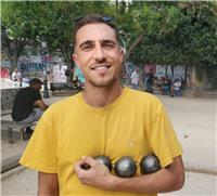 Pétanque, skateboard et football à tout type de public