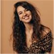 Professeure d’art et design en ligne pour développer votre créativité 

