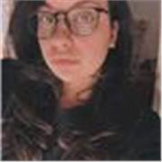 Studentessa di giurisprudenza, diplomata presso il liceo classico