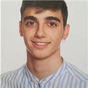 Actualmente curso un doble grado de INEF y Primaria. Ofrezco clases de matemáticas basadas en juego