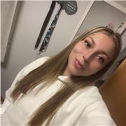 Graduada en Grado Superior de Marketing y Publicidad