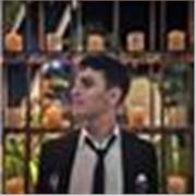 Dou aulas de matemática para ensino fundamental e médio, cobrindo vários assuntos, mas principalmente álgebra e geometria