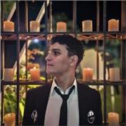 Dou aulas de matemática para ensino fundamental e médio, cobrindo vários assuntos, mas principalmente álgebra e geometria