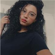 Licenciada en Comunicación Social, mención audiovisual. Apasionada por la literatura e historia.