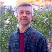 Docente di francese impartisce le lezioni di francese per tutti i livelli