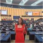 Profesora de inglés con certificado C1 por Cambridge,y español (nativa) para extranjeros.