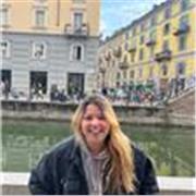 Graduada en restauración y conservación de bienes culturales, especializada en arqueologia. En curso de realizar el master para ser profesora de ESO y Bachillerato