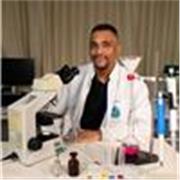 Gruaduado em Biologia. Lecionei aulas de Biologia e Ciências, participei do pragrama educacional Pibid