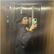 Profesora de pintura apta para toda las edades