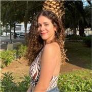 Diseñadora gráfica graduada además en Publicidad y Relaciones Públicas ofrece clases particulares de diseño gráfico online.