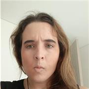 Profesora imparte clases de inglés a personas de todas las edades o a estudiantes de medicina en necesidad de ayuda con epidemiología o ciencias básicas o psiquiatria