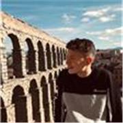 Profesor de Matemáticas imparte clases a niños de todas las edades