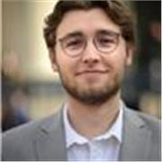 Professeur de droit pour les lycéens (intégrant l'année prochaine la fac de droit) et les étudiants en licence