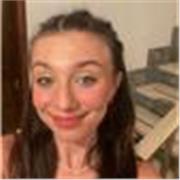 Sono una studentessa di 17 anni al quarto anno di liceo linguistico e offro aiuto compiti per i bambini delle elementari
