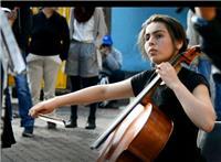 Profesora de música con habilidades para la enseñanza en niños, estudiante de últimos semestres en la universidad nacional y diplomado de música para la primera infancia en universidad del bosque