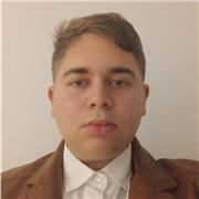 Mi título de inglés es English as a Second Language, aprobado por Cambridge. Enseño desde las edades de 12 a 40 años