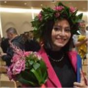 Studentessa laureata in economia e gestione aziendale