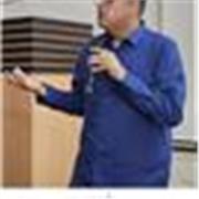 História, Sociologia e Teologia, sou graduado em todas essas matérias e tenho muita facilidade para transmitir o conhecimento