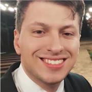 Professor de inglês particular, fluente desde os 16 anos, autodidata e com foco em aprendizado prático e descontraído