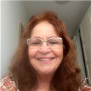 Profesora titulada con más de 20 años de experiencia, responsable con mi labor Trabajo