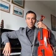 Formación musical instrumental de violín y viola, piano, guitarra, bajo. Clase práctica con lenguaje y armonía aplicada al instrumento. Idioma: inglés francés español nativo. Madrid y comunidad. Soy instrumentista, compositor y orquestador. Doy formación