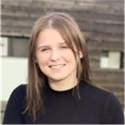 Studentessa diciottenne offre aiuto studio per ragazzi delle medie/elementari/asilo durante la settimana. Materie trattabili: inglese, matematica, italiano, geometria, scienze, storia. Orari e prezzo flessibile. Per ulteriori informazioni non esitate a co