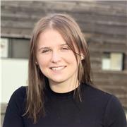 Studentessa diciottenne offre aiuto studio per ragazzi delle medie/elementari/asilo durante la settimana. Materie trattabili: inglese, matematica, italiano, geometria, scienze, storia. Orari e prezzo flessibile. Per ulteriori informazioni non esitate a co