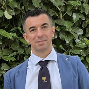 Ci sono molti mezzi per esprimersi tramite la comunicazione visiva, ti aiuterò ad imparare i principali software professionali