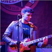 Clases de guitarra eléctrica/acústica para alumnos de nivel principiante o intermedio