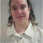 Soy una persona muy positiva y paciente. Mi rango de clases es primaria, pero puedo dar clases de los primeros años de instituto.
