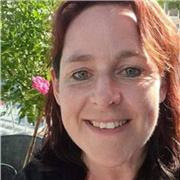 Ich biete meine Unterstützung ab der ersten Klasse an