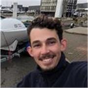 Maritime engineering student (Masters) at Uni of Southampton, happily helps you get back on track with sciences or french !