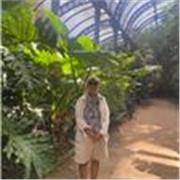 Licenciada en Filosofía y Letras de la UGR