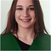 Profesora titulada en CAE Certificate in Advanced English, muy proactiva y empática. Apta para dar clase a niños de entre 3-16.