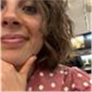 Con una laurea triennale in Traduzione e Interpretariato, certificazioni linguistiche, una certificazione per diventare docente di lingua italiana agli stranieri in corso d'opera e 9 anni di esperienza come tutor, mi offro di seguire e supportare alunni d