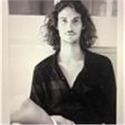 Je suis prêt à donner des cours de philosophie à n'importe quel étudiant ayant besoin d'une aide en la matière, je suis pédagogique et engagé !