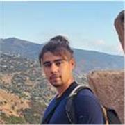 Formado en Suiza, doy clases de historia, geografía, y economía para alumnos de toda edad. 