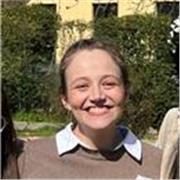 laurenda in Lettere Moderne offre ripetizioni in italiano e storia, oppure come aiuto compiti per i gradi più bassi