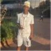 I'm the person who likes to express new things in life and who is willing to learn 