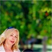 Profesora Graduada Pedagógico de Caracas Venezuela gran experiencia con mucha empatía y facilidad de enseñanza aprendizaje