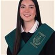 Soy una persona comprometida, organizada y muy atenta. Disciplinada y un gran apoyo escolar. 